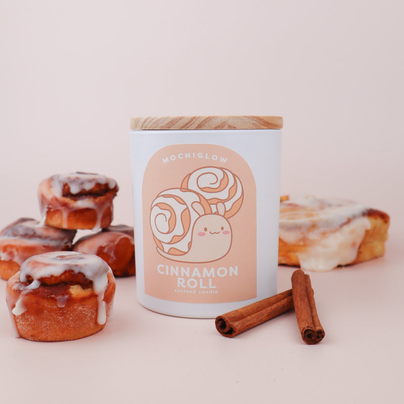 Cinnamon Roll Candle - Mochiglow Kawaii Cute Decor Snail